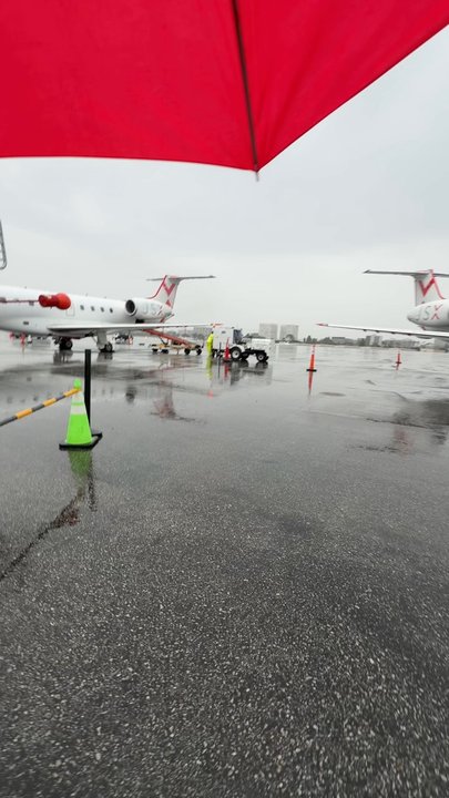 JSX - Airlines Near Me - Costa Mesa, California