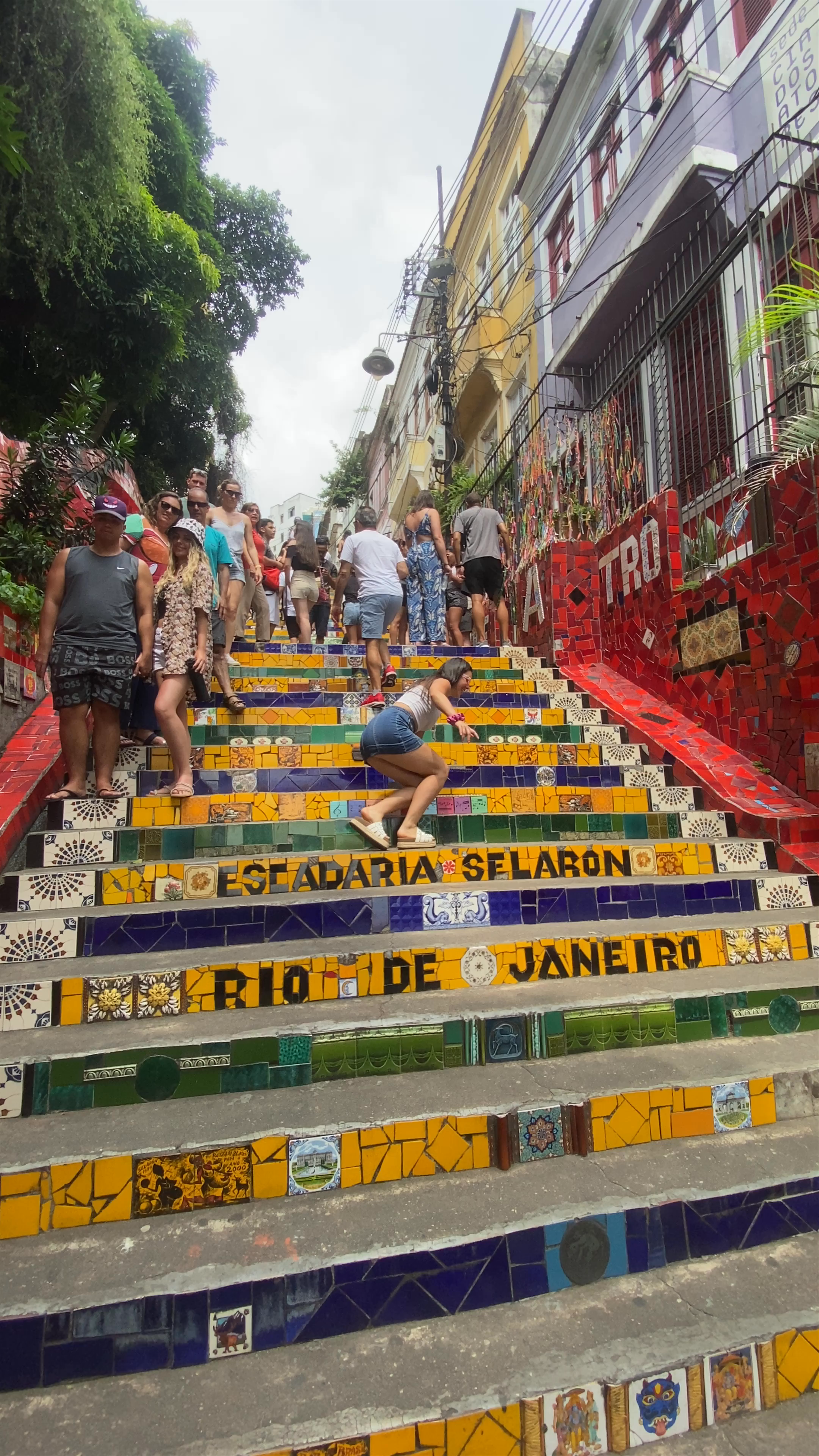 Escadaria Selarón: The Vibrant Mosaic Staircase of Rio de Janeiro