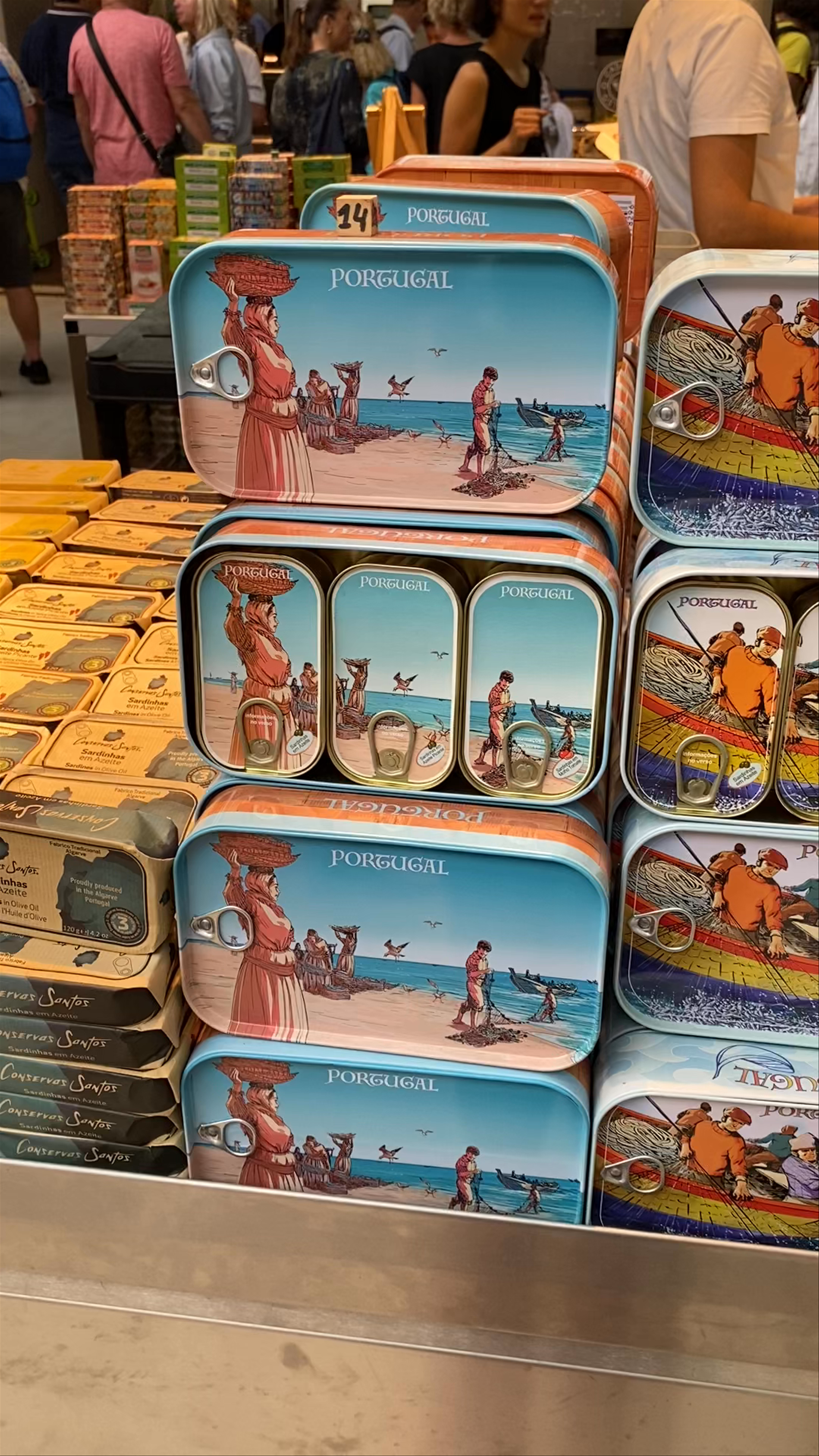 Mercado do Bolhão: Vibrant Food Market in Porto, Portugal