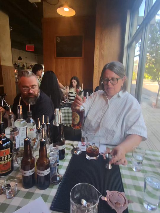 Dram and Draught - Drink Making - Cocktail Bars Near Me - Raleigh, North Carolina