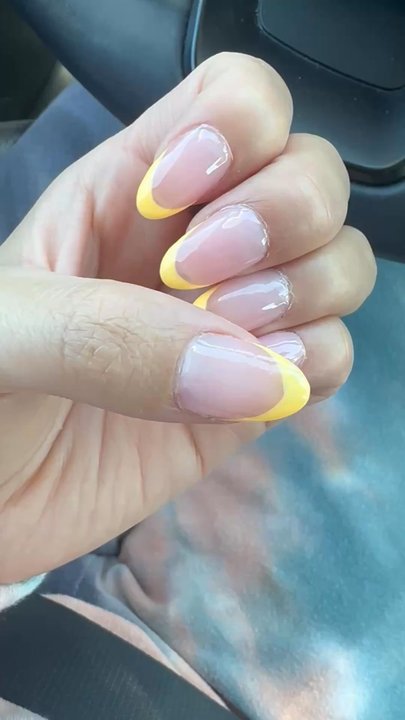 Helia Nail Spa - Nail Salons Near Me - Riverside, California