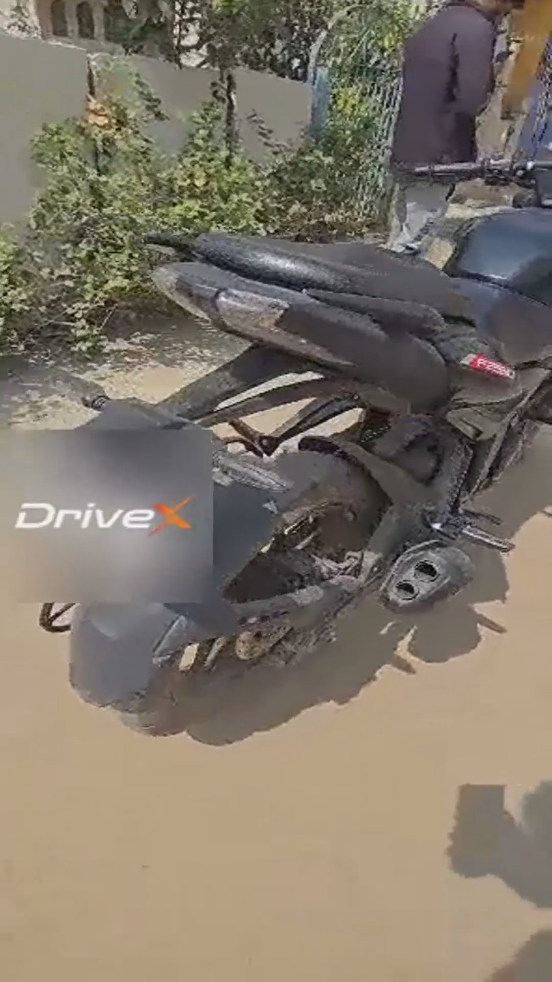 Walk-around video thumbnail