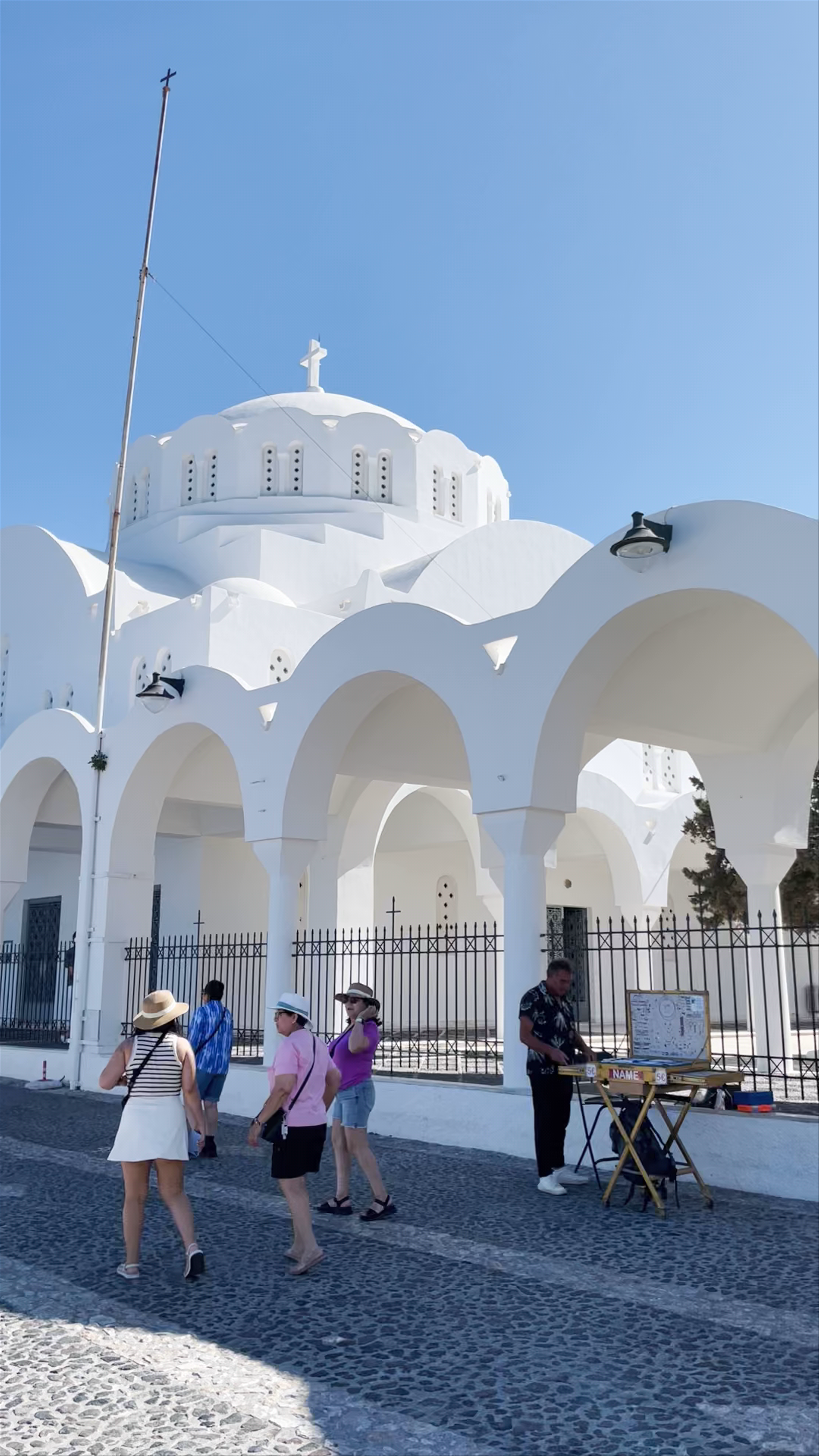 Ιερός Μητροπολιτικός Ναός Υπαπαντής Θήρας: Serene Spiritual Landmark in Fira, Santorini