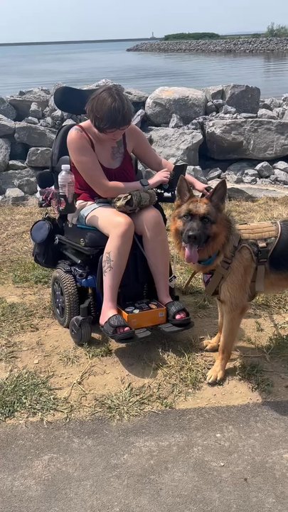 Wilkeson Pointe Park - You can see my wheels start to come off the ground and my chair about to flip. - Parks Near Me - Buffalo, New York