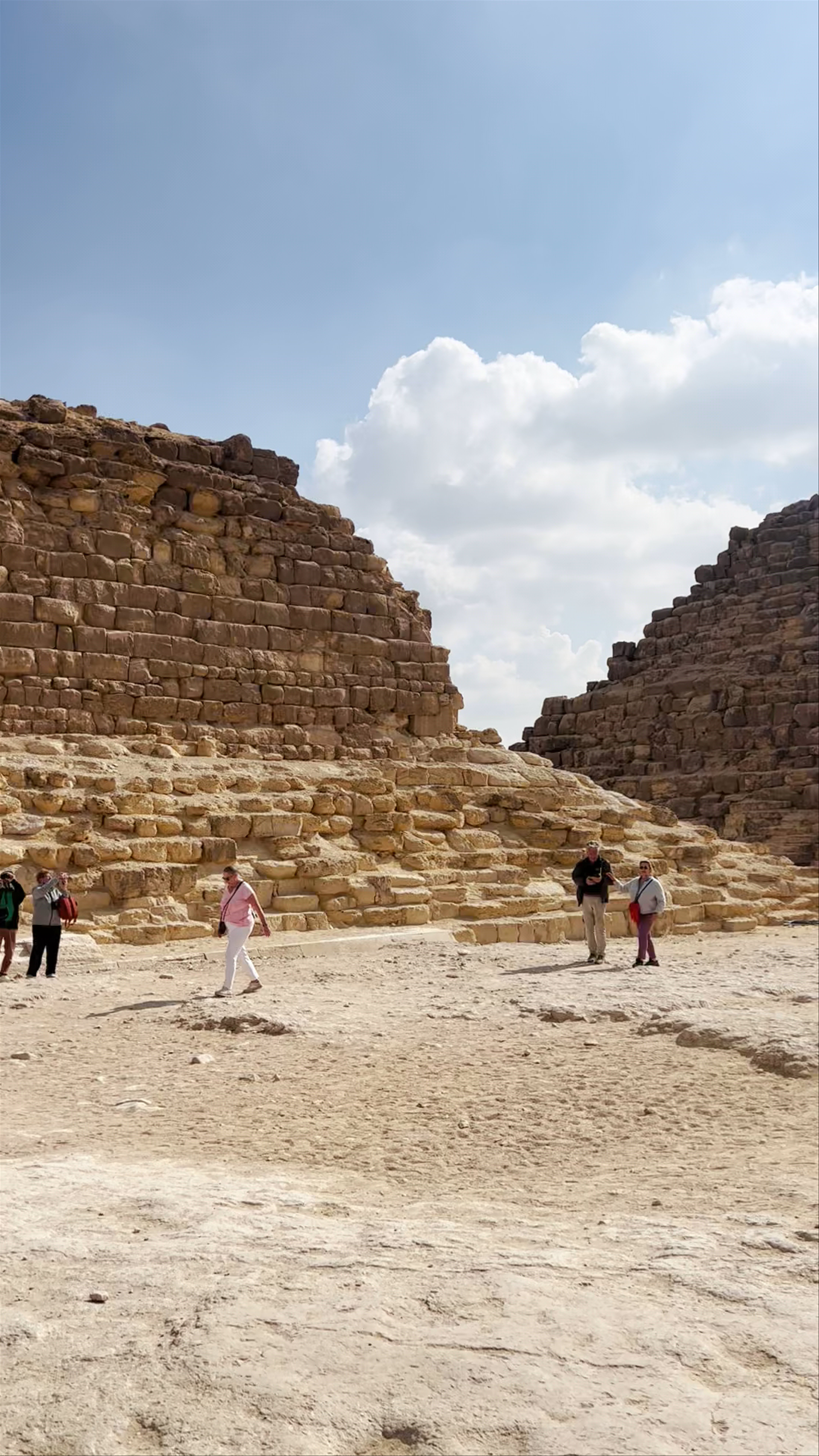 Pyramid of Queen Henutsen: Ancient Majesty at El Haram, Egypt