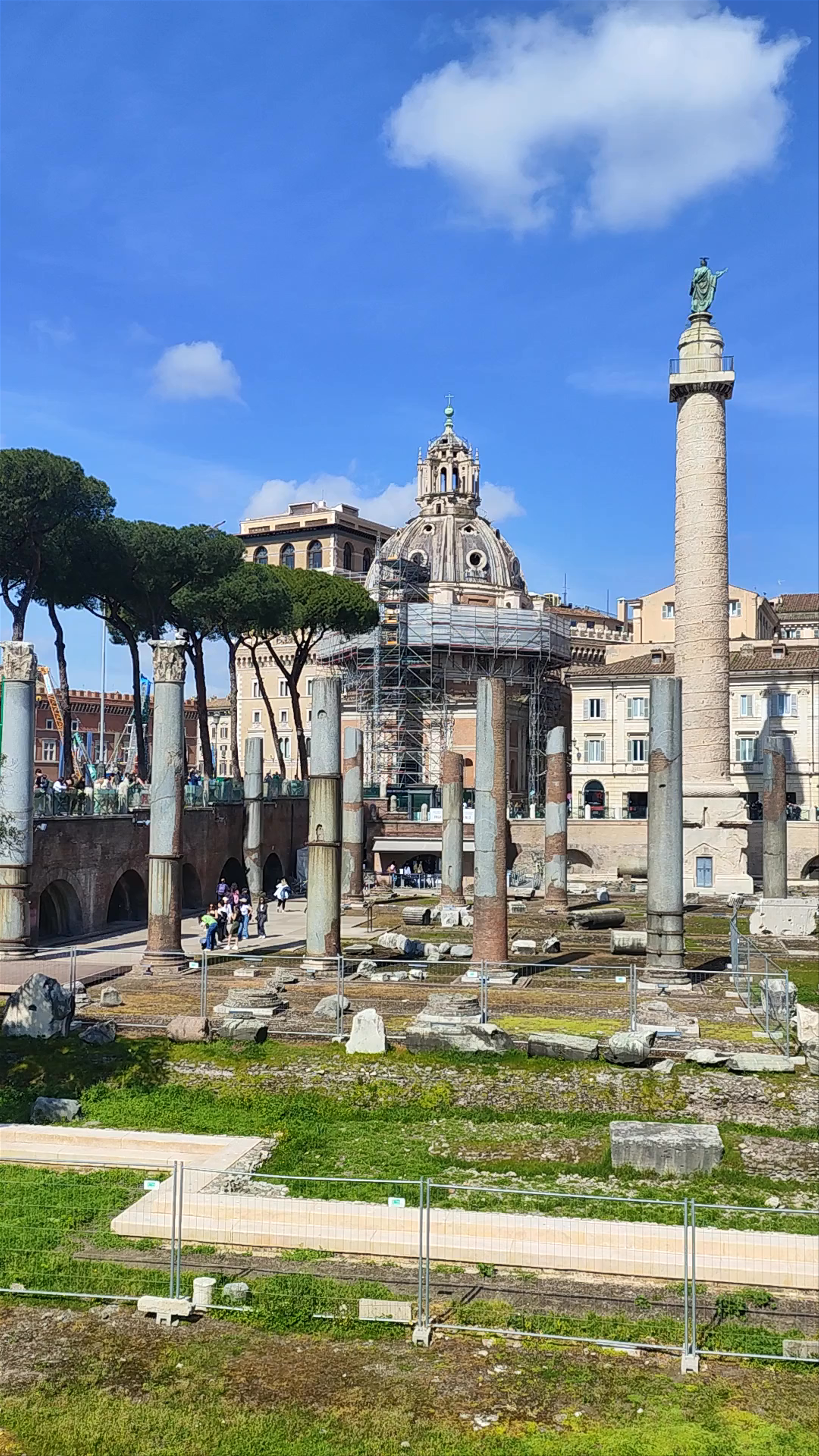 Colonna Traiana: Iconic Roman History in the Heart of Rome
