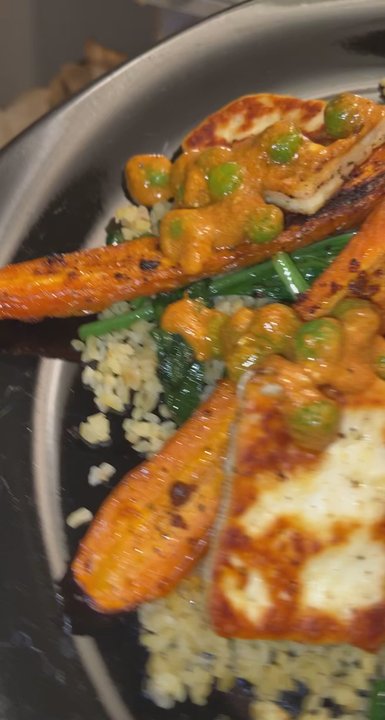 Goodfood - Masala roasted carrots & seared halloumi with korma sauce, wilted greens & bulgur - Do-It-Yourself Food Near Me