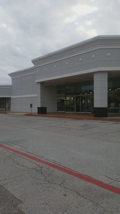 Painted Tree Marketplace - Women's Clothing Near Me - Houston, Texas