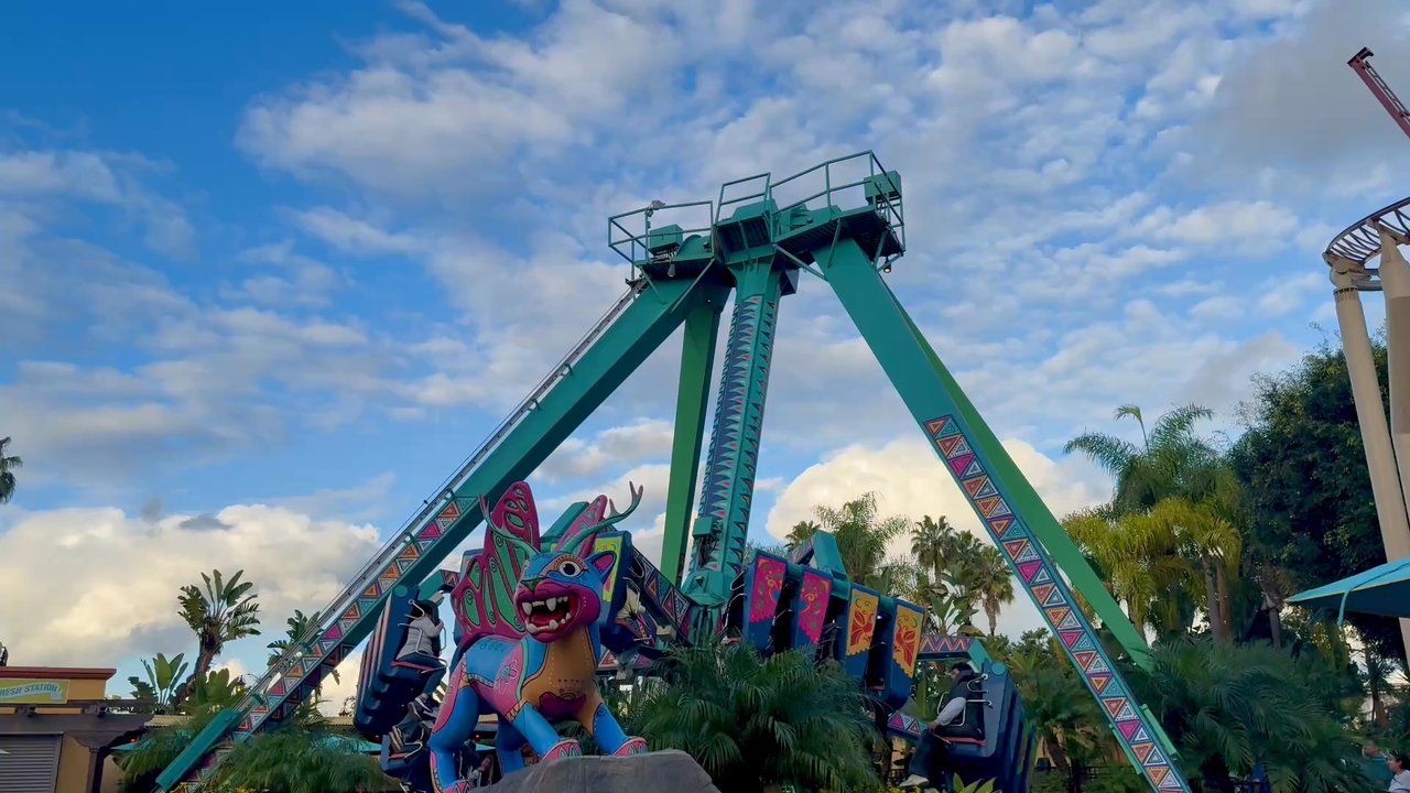 Revolucion - Amusement Parks Near Me - Buena Park, California