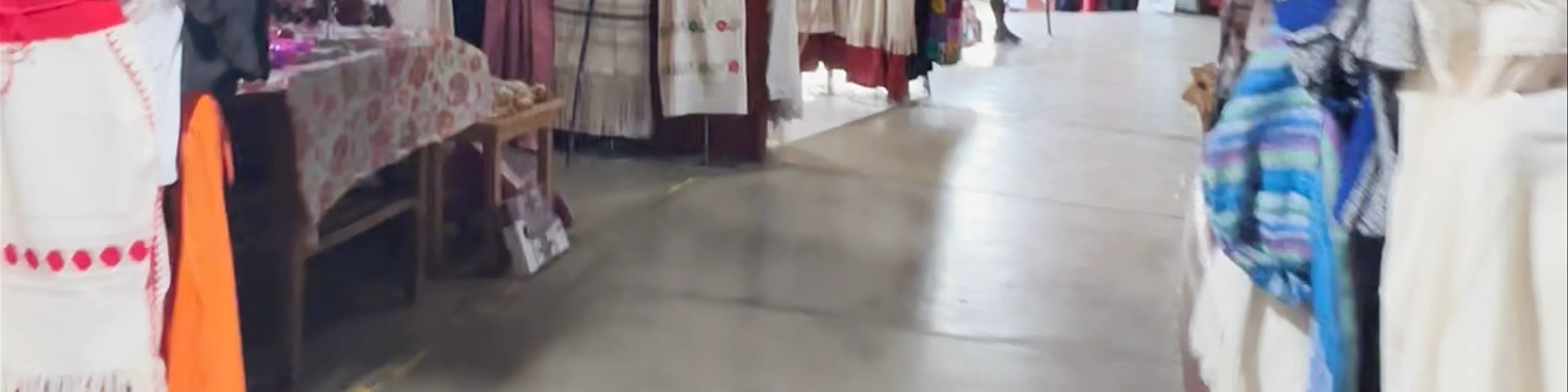MERCADO DE ARTESANÍAS