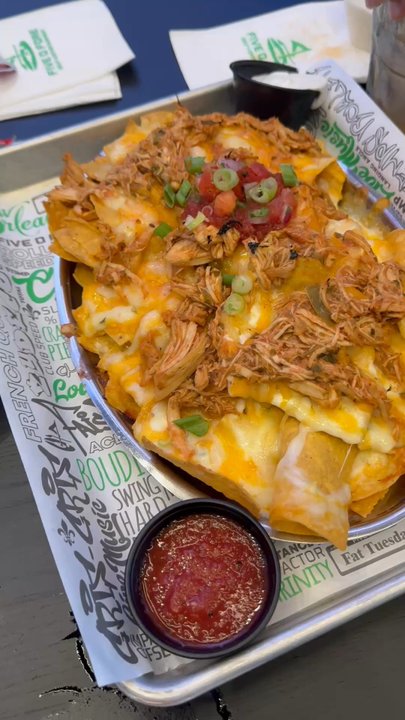 Five O Fore - Chicken Nachos 10/10 - Golf Near Me - New Orleans, Louisiana