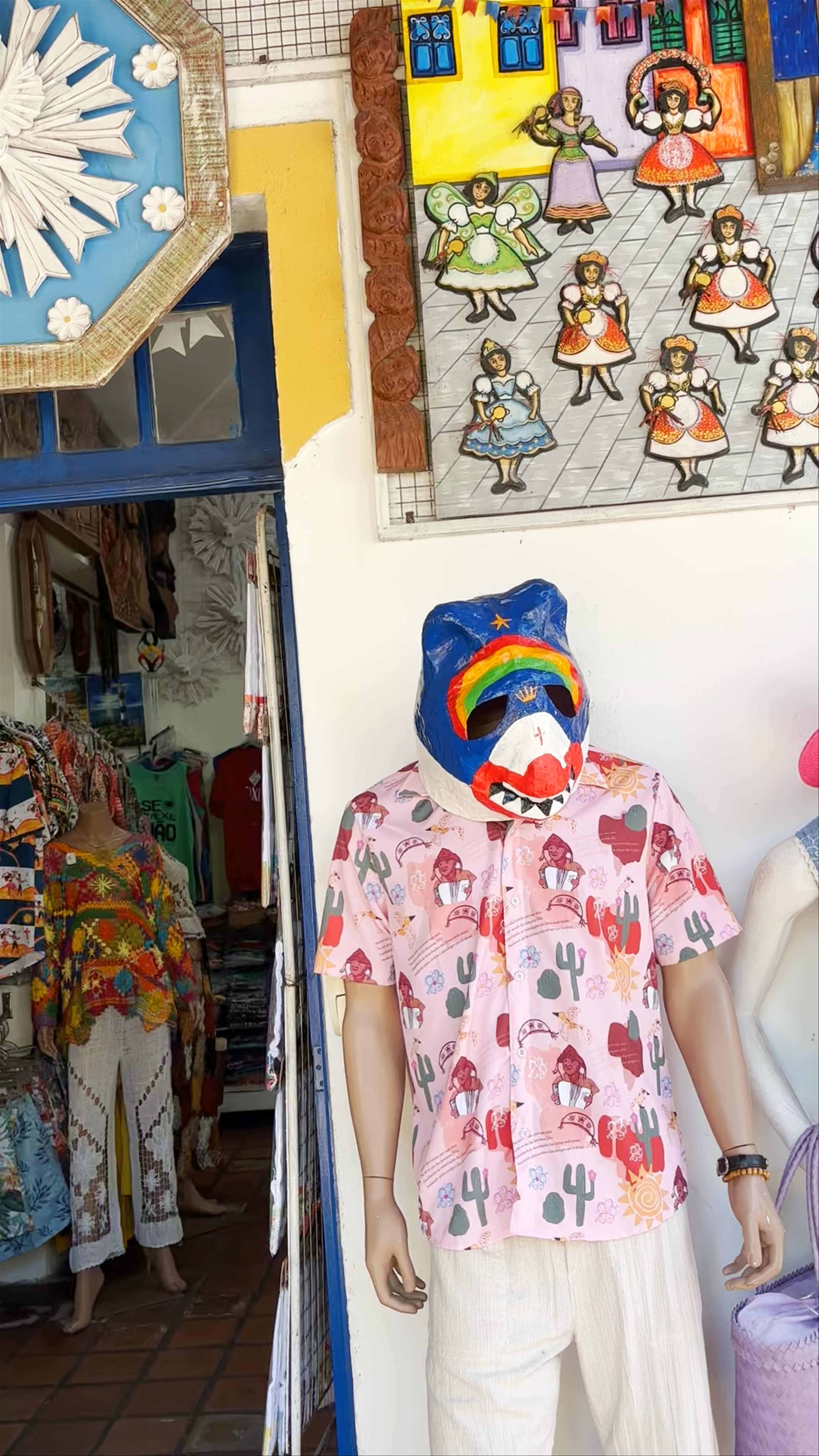 Galeria São Salvador - Galeria de Arte | Loja de artesanato | Loja de presentes | Antiga Casa de Branca Dias - Rua Bispo Coutinho - Carmo