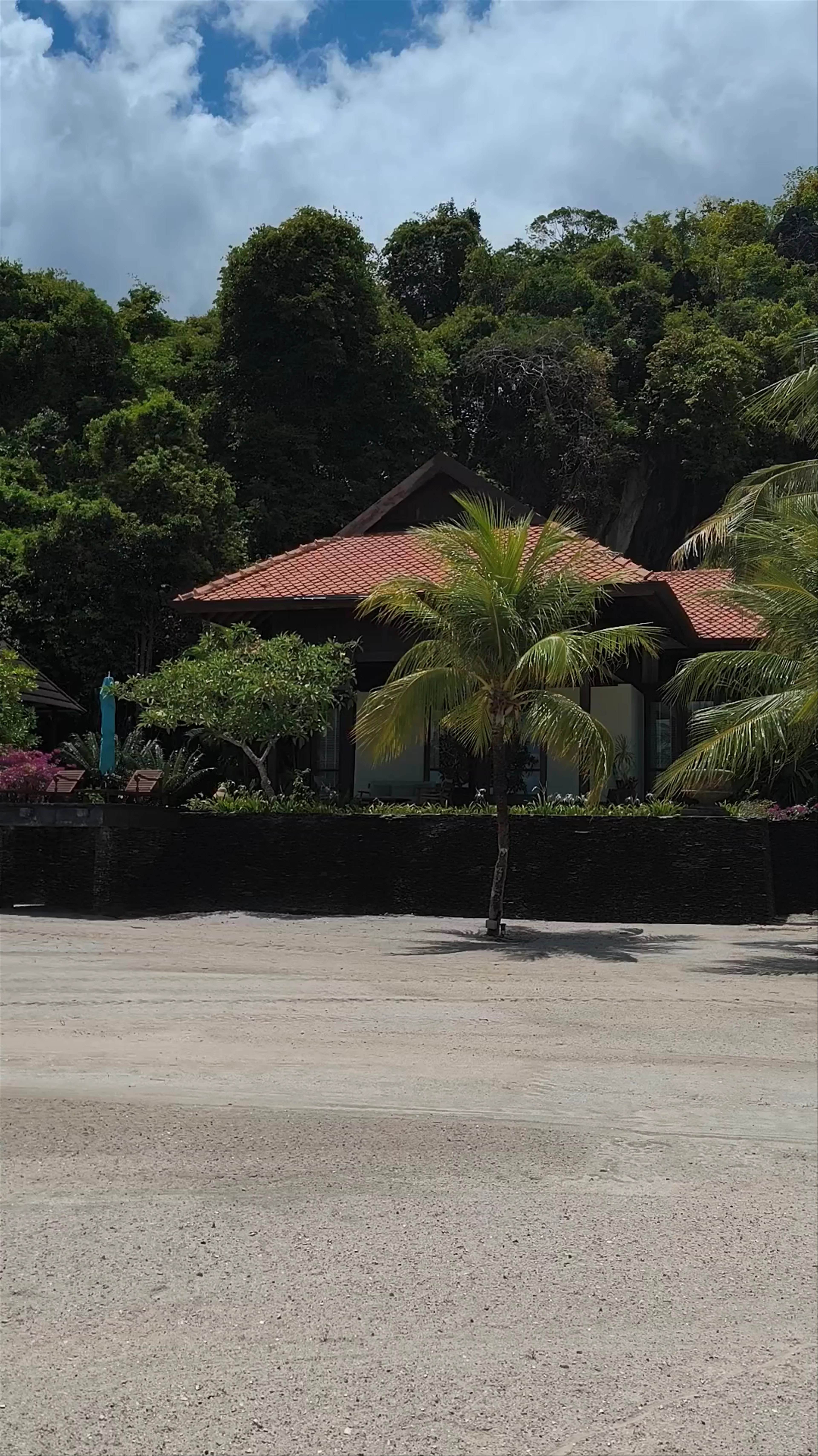 Royal Beach Villa with Pool, Jalan Tanjung Rhu, Langkawi