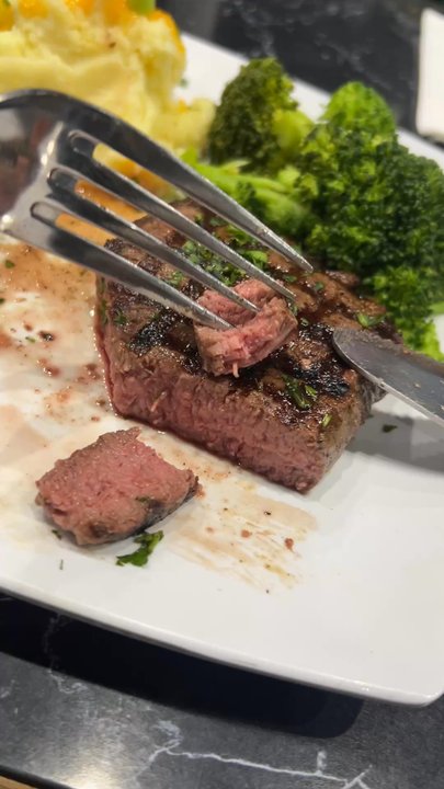 Rooftop on Miller - Sirloin Steak with Broccoli, and mashed potatoes. - Sports Bars Near Me - Buckeye, Arizona