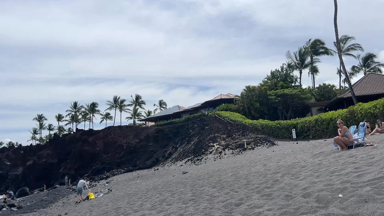49 Black Sand Beach - Beach - Beaches Near Me - Kamuela, Hawaii