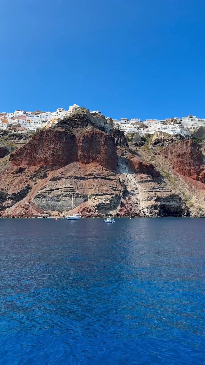 romanticize your life
📍 Santorini Greece
🎥 Mihaela Claudia  Puscas · Pexels
#travel #europe #eurotrip #wanderlust #vacation