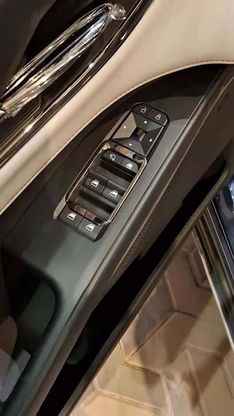 فورد تورس Trend 2025