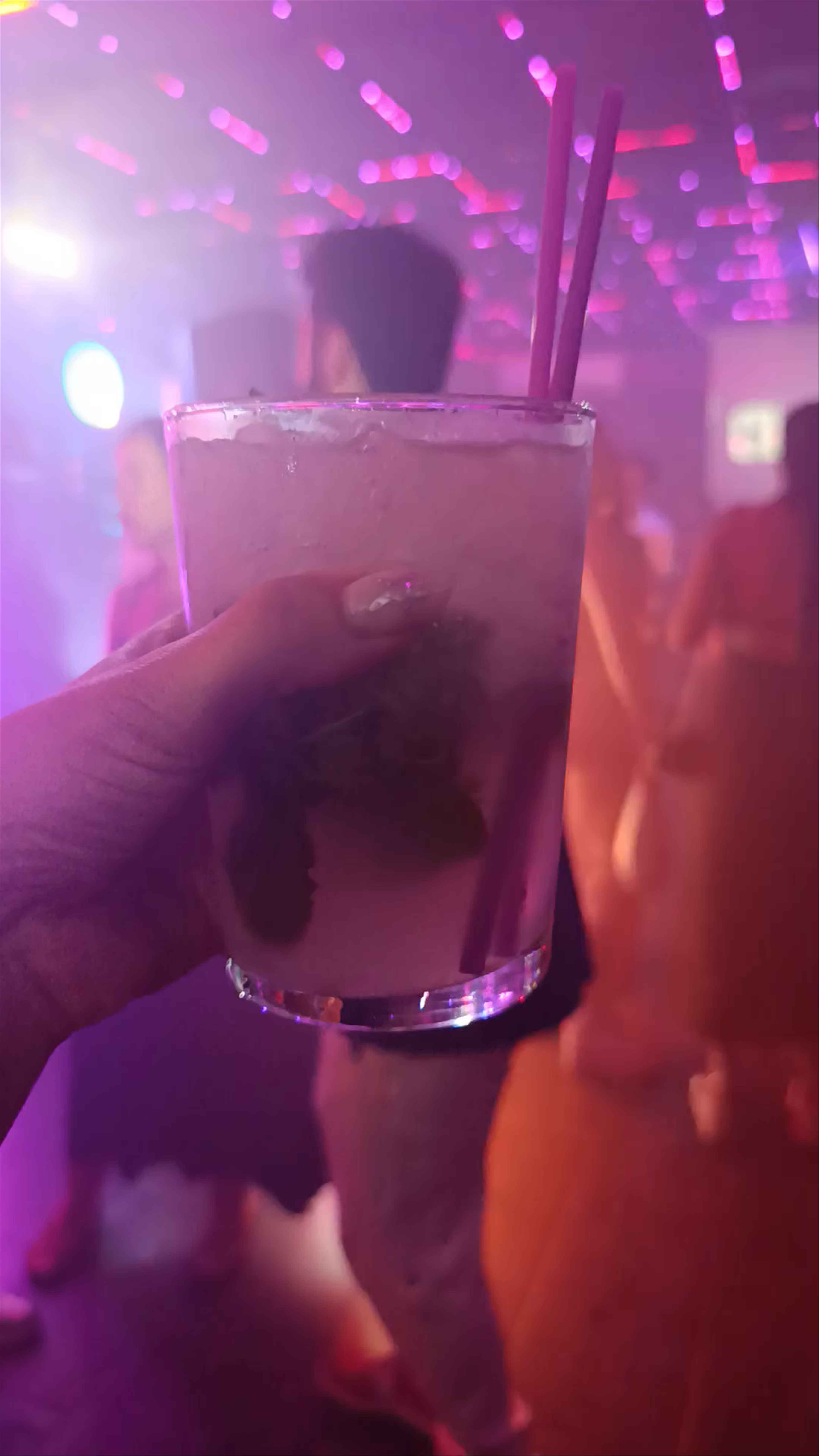 CLANDESTINX PUB & COCKTAILS