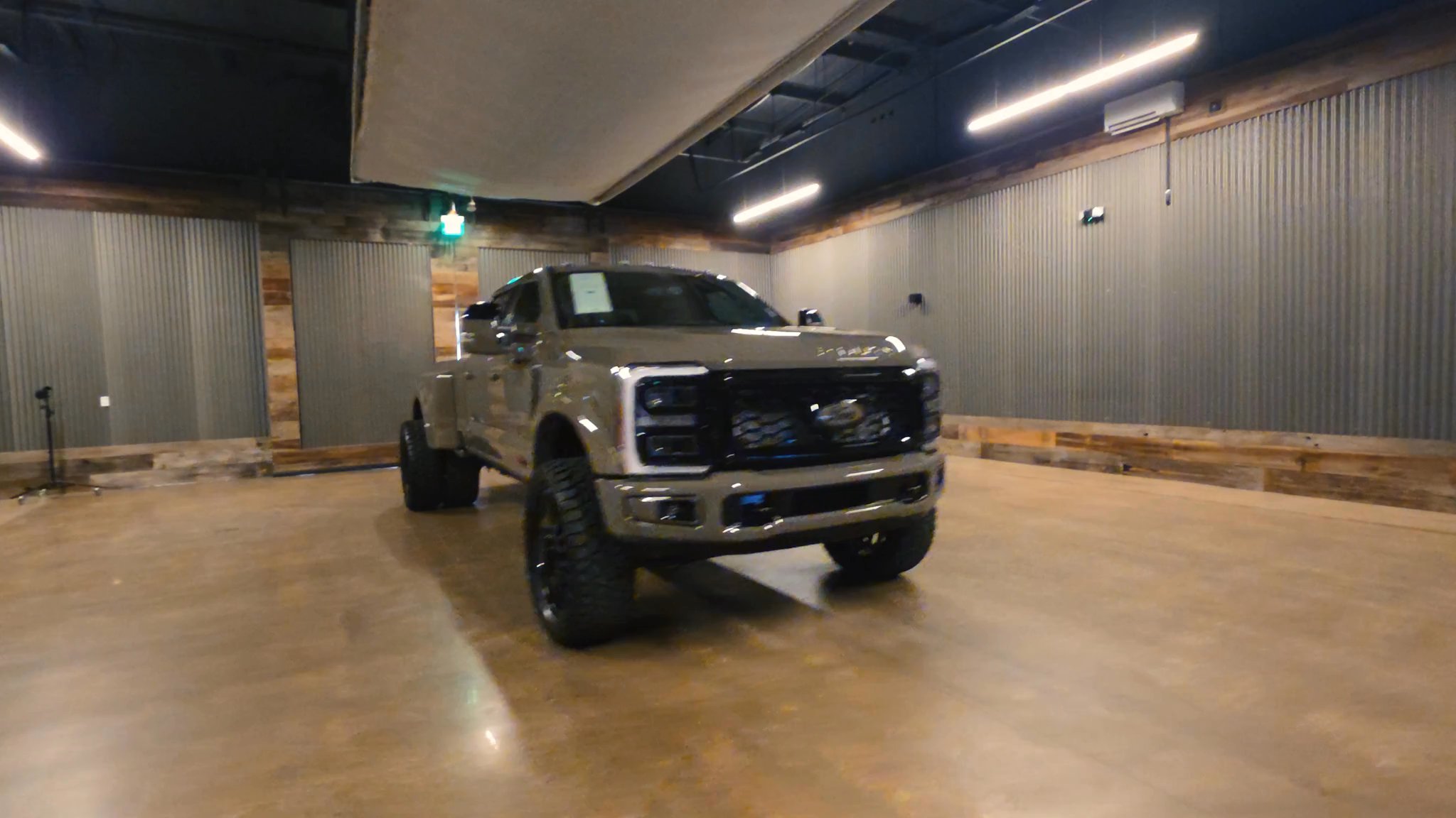 Lifted Trucks - #TX11408 - 2026 Ford F-450 Super Duty Platinum Plus Crew Cab