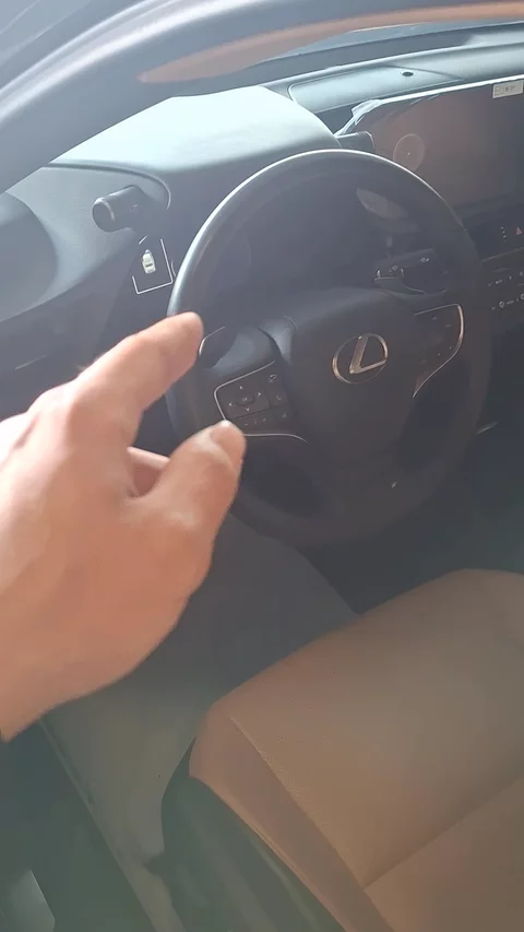 لكزس ES 250 2024