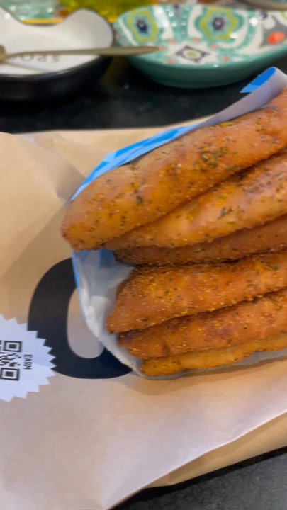 CAVA - Took a video of their (new "flavor") garlic ranch pita chips - I do love Cava's pita chips but these garlic ranch ones were way too salty - Mediterranean Near Me - Reston, Virginia