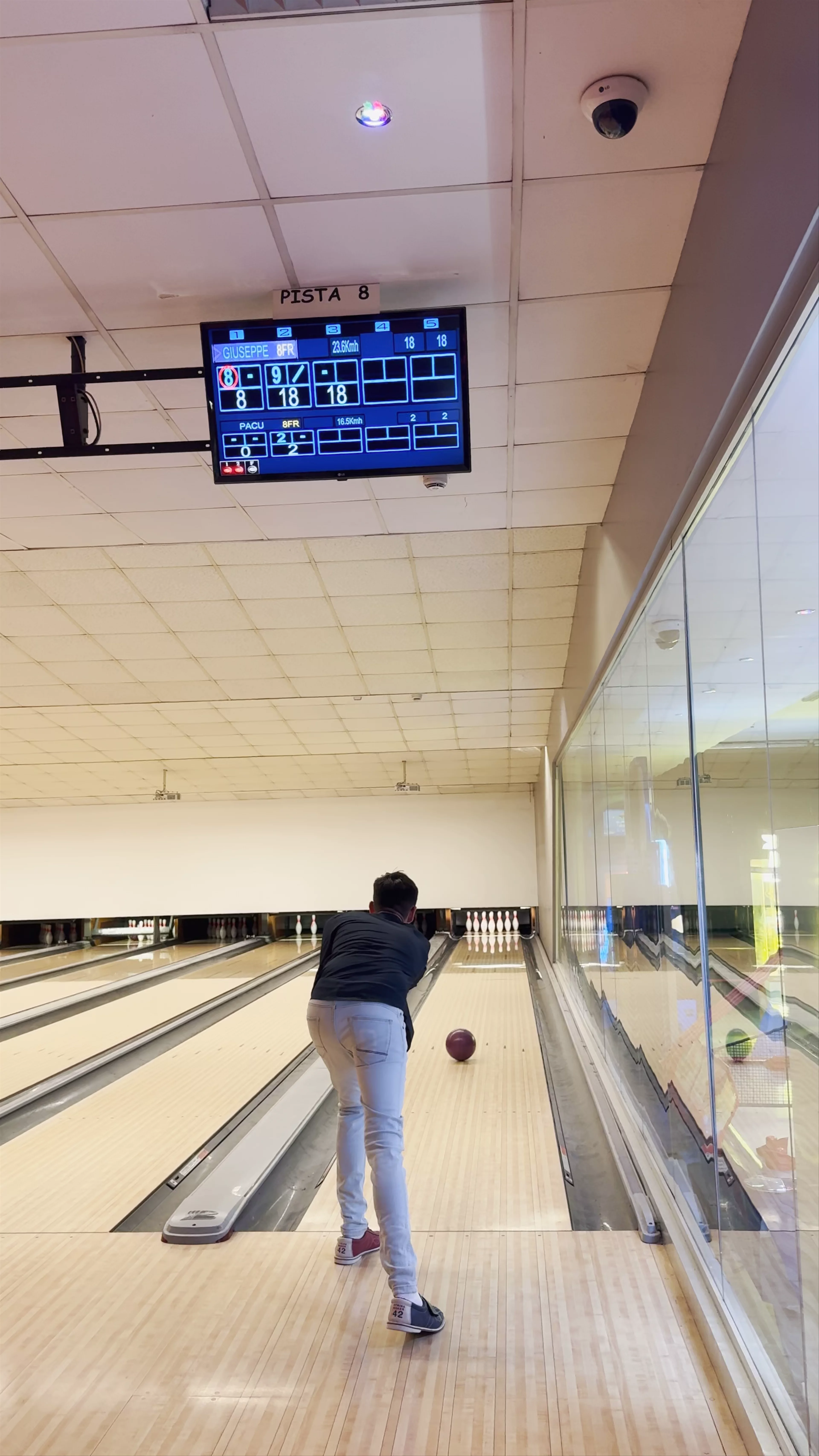 Cosmico Bowling