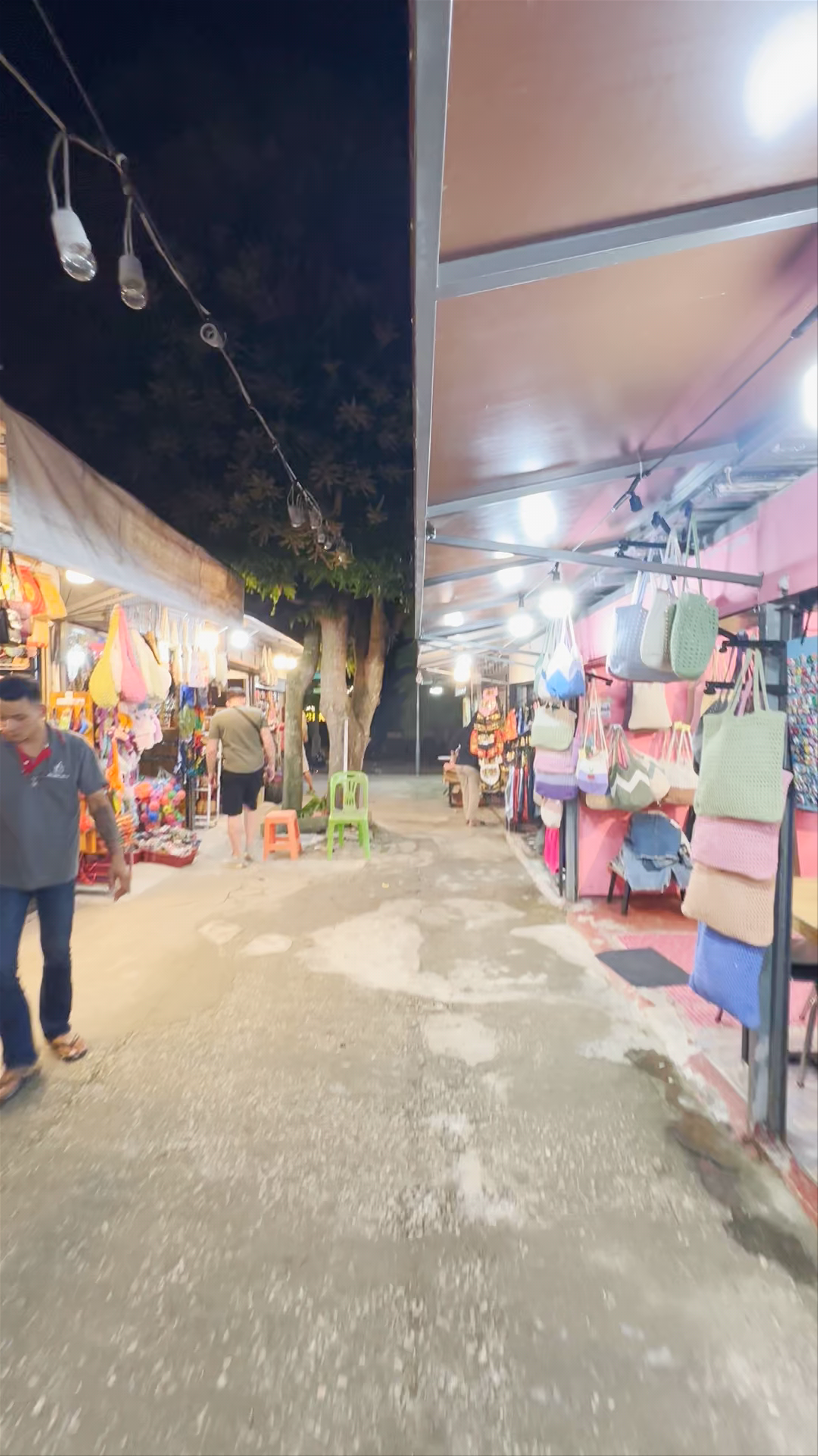 Night Market Stroll in Ao Nang, Krabi – Vibrant Evening Vibes