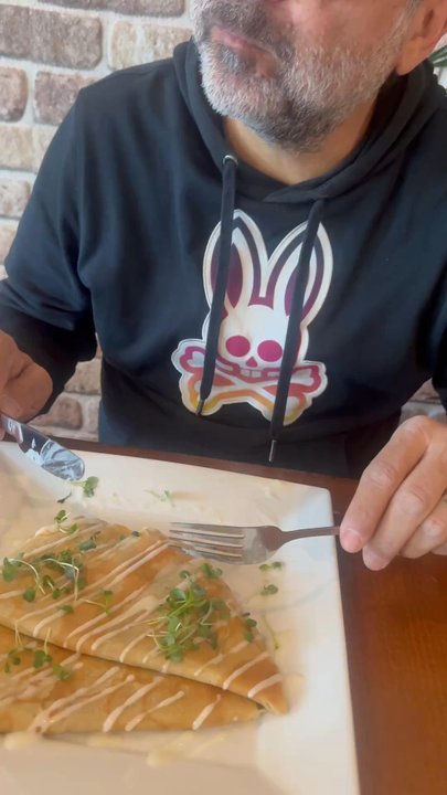 Twinty Cafe - Cafes Near Me - Los Angeles, California