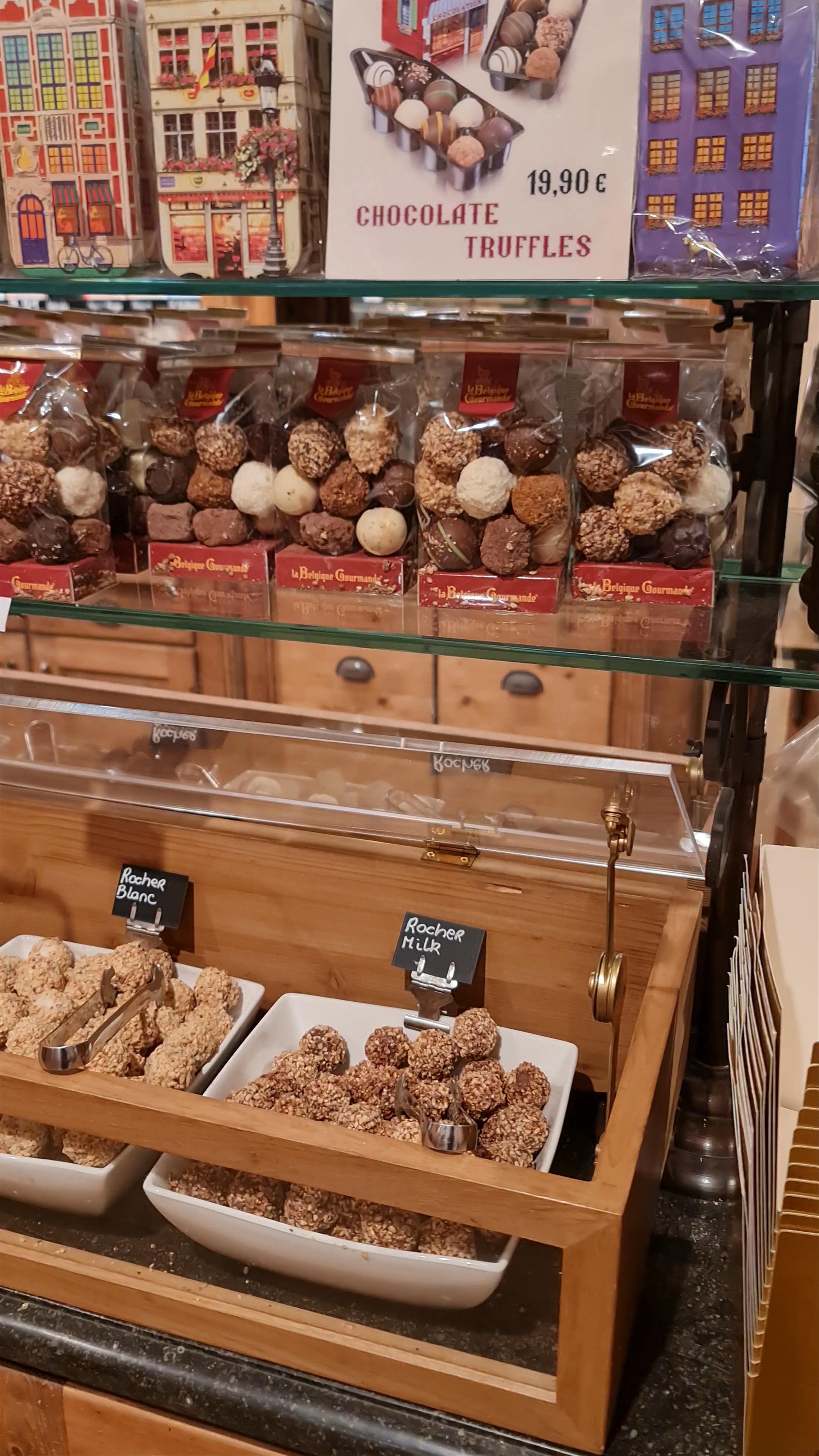 La Belgique Gourmande: Belgian Chocolate Truffles in Bruges