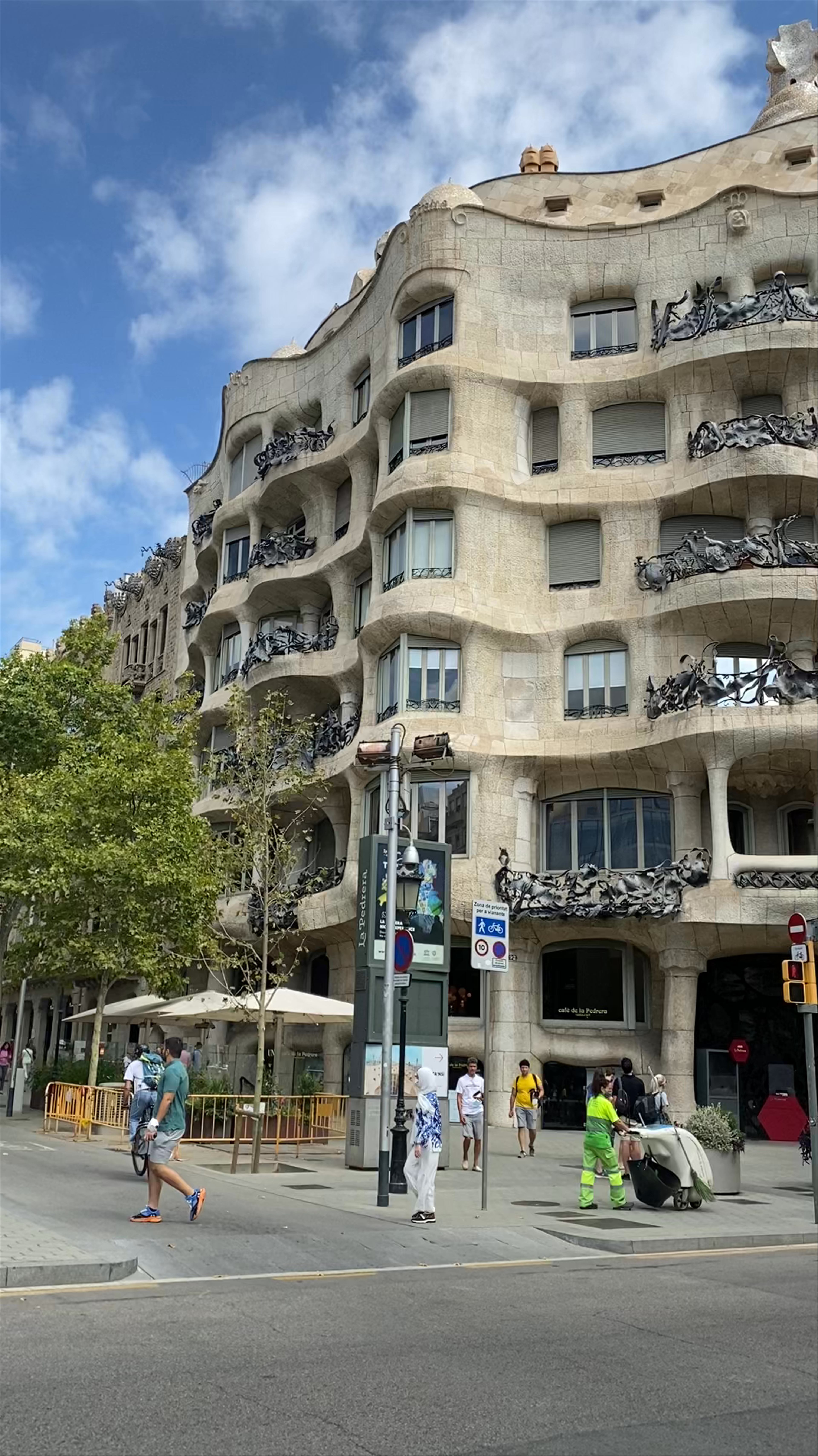 Casa Milà: Gaudí's Architectural Masterpiece in Barcelona