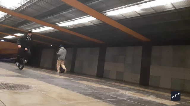 riu submission: 180 flip