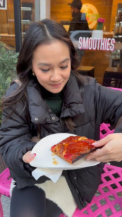 MAMA'S TOO! - Loved it, place was a bit crowded though - Pizza Near Me - New York, New York