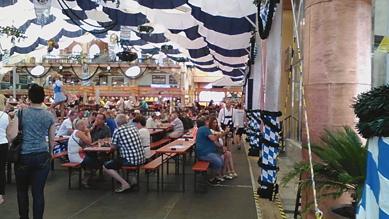 Megapark - La October en Megapark - Spanish Near Me - Palma de Mallorca, PM