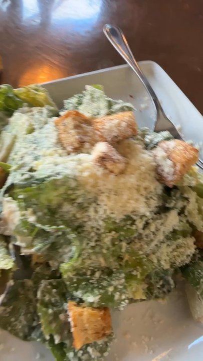 Luccas Pizza - Pizza Near Me - Sacramento, California