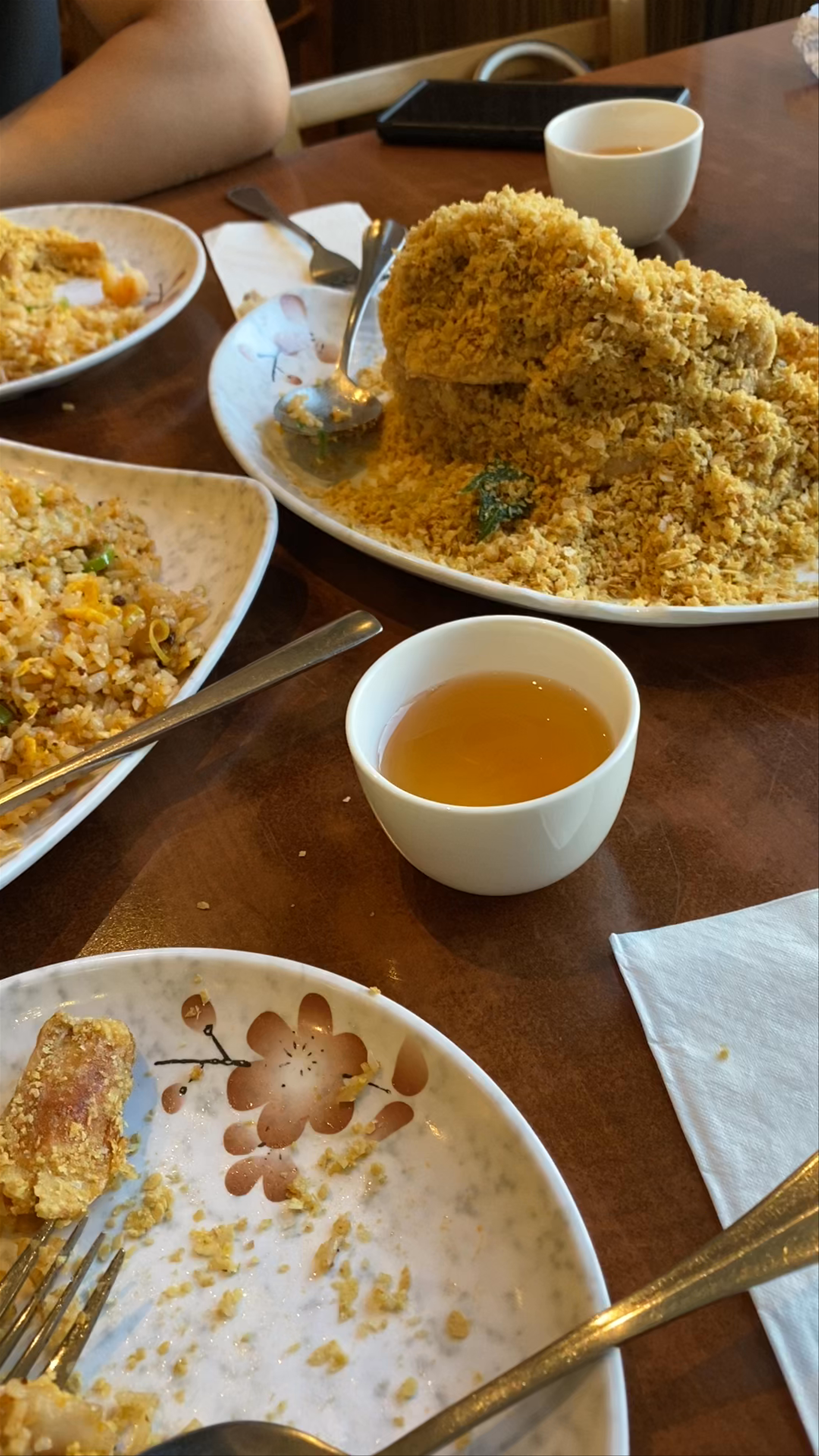 Cozy Auckland Dining: Crispy Fried Chicken and Savory Fried Rice