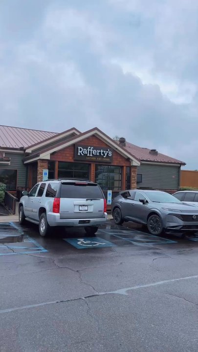 Rafferty's - American Near Me - Cordova, Tennessee