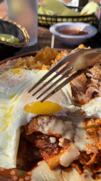 El Cantarito - Take a moment for the egg drip - Mexican Near Me - Placentia, California