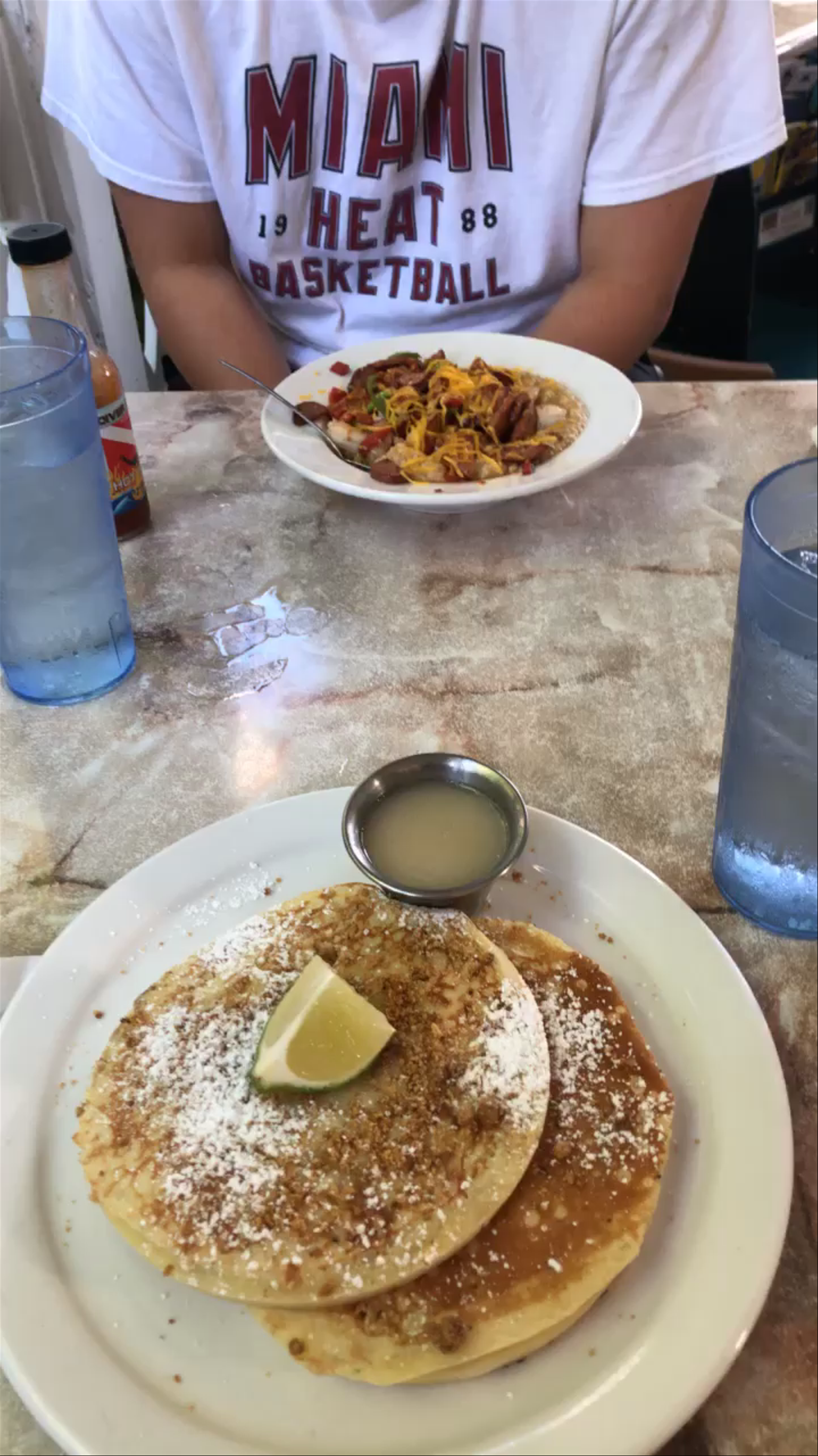 Cozy Breakfast and Idyllic Outdoor Dining at Key Largo Conch House, Florida