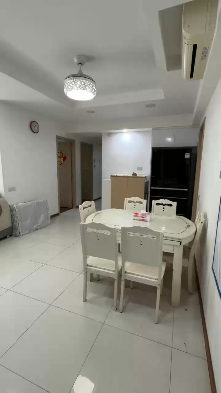 4 Bed Executive Condo for Rent in  Wandervale - Image 14