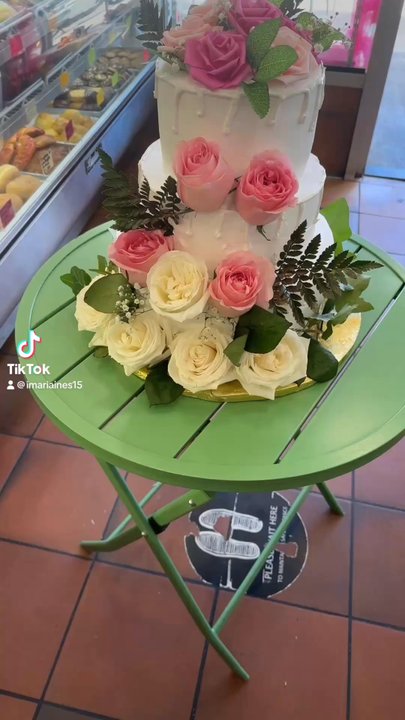 Ines Bakery - Bakeries Near Me - Brooklyn, New York