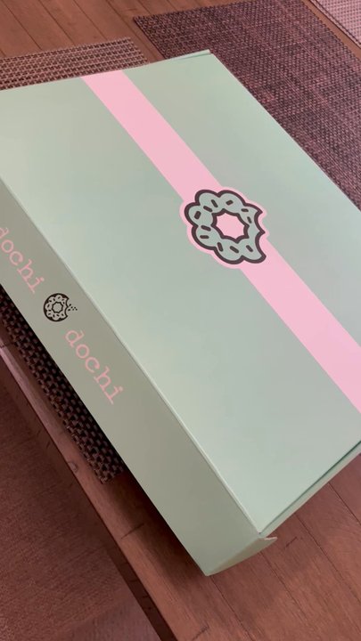 Dochi - Pretty pricey yet super yummy Mochi Donuts! - Donuts Near Me - Tukwila, Washington