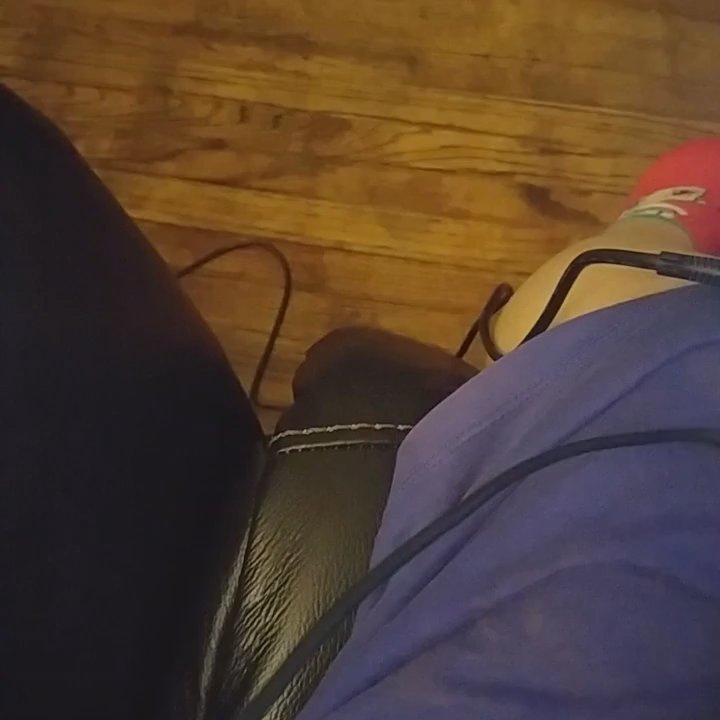 Living Spaces - Im going to have another exchange, we haven't even used the sofa NO tv console because Im waiting for the 3rd one to be delivered today - Furniture Stores Near Me - Monrovia, California