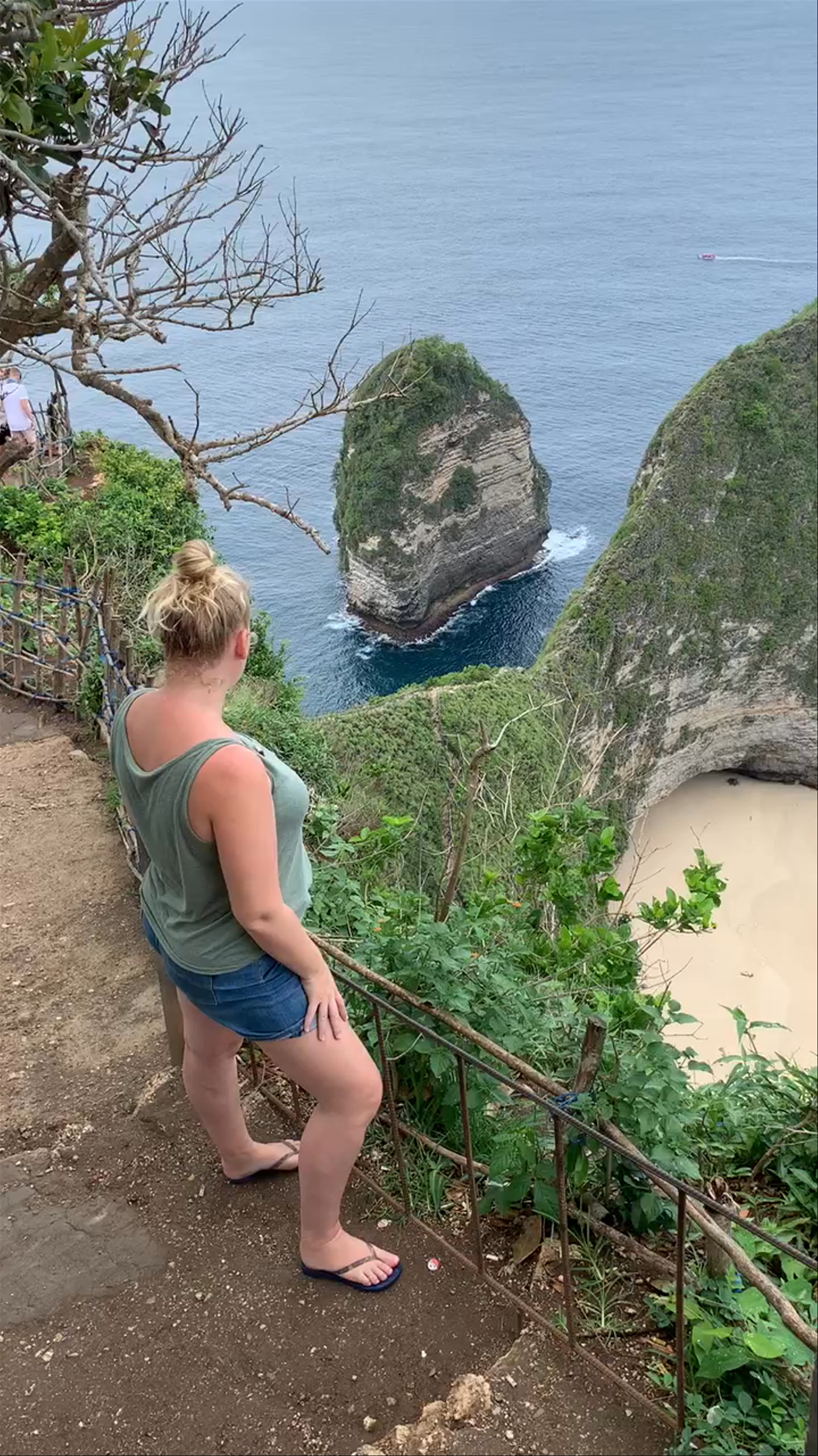 Kelingking Beach: Bali’s Iconic Coastal Paradise
