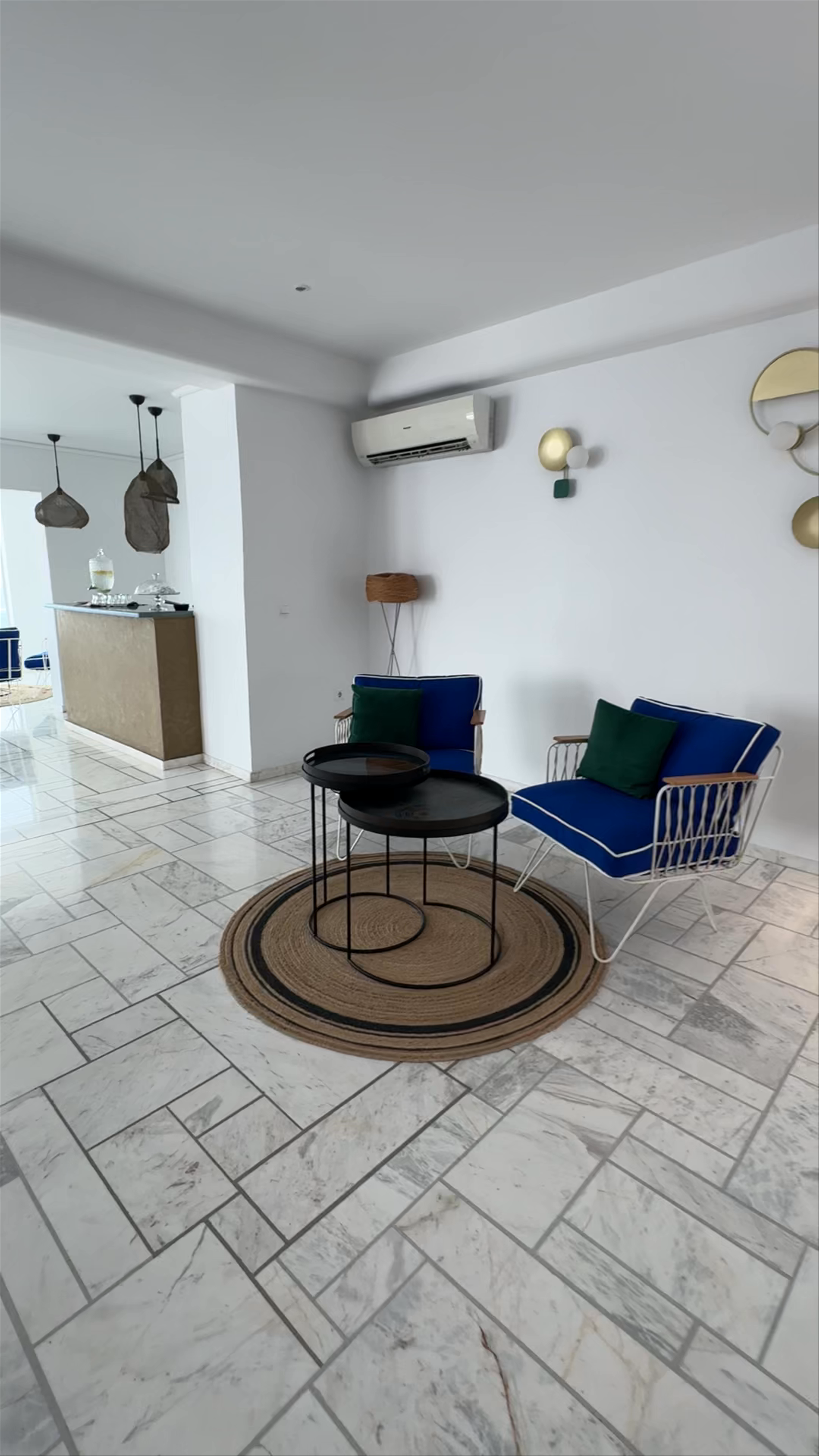 Kouros Hotel & Suites