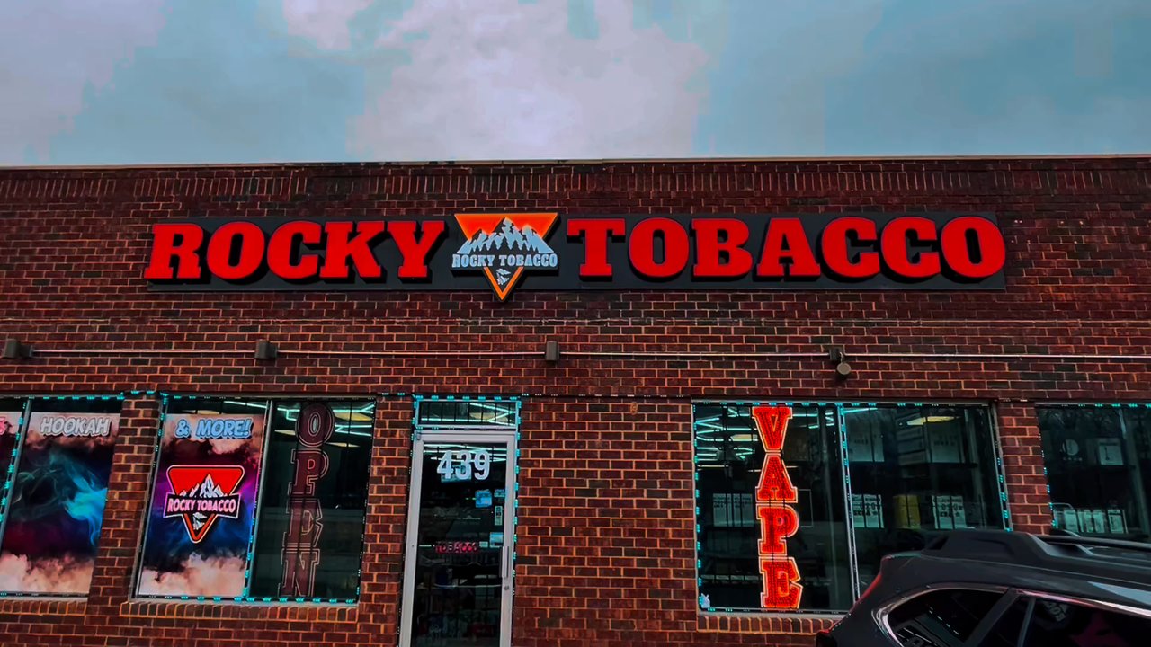Video carousel 1 of 2 with ID AXS4XUjt3466h55fdwdNaw for Rocky Tobacco