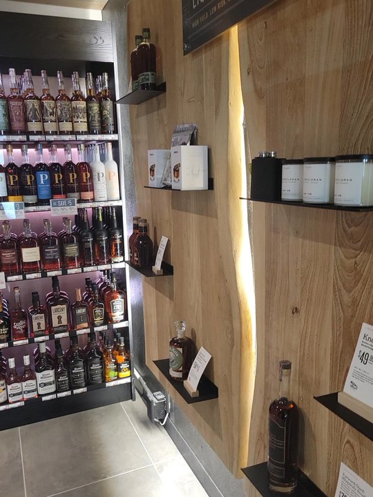 The Good Pour - Inside vault - Beer, Wine & Spirits Near Me - Winter Park, Florida