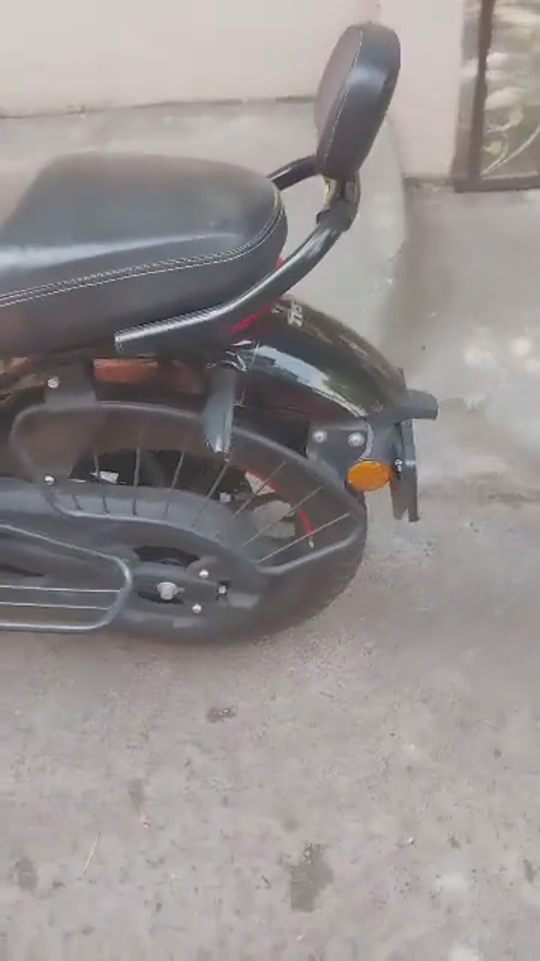 Walk-around video thumbnail