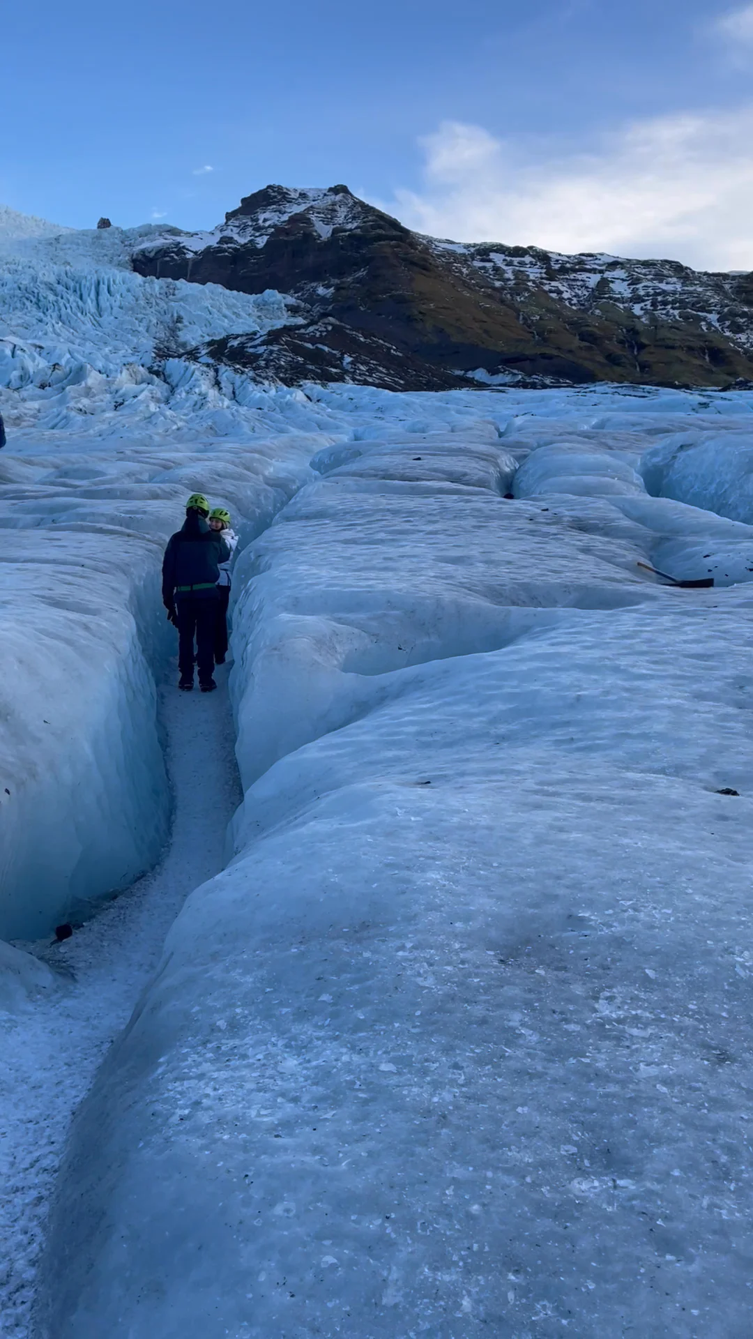 Video 2 · Neus · Islandia: a la caza de auroras boreales entre géiseres y glaciares