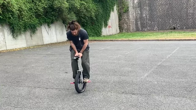 riu submission: Legwrap to riddimroll 