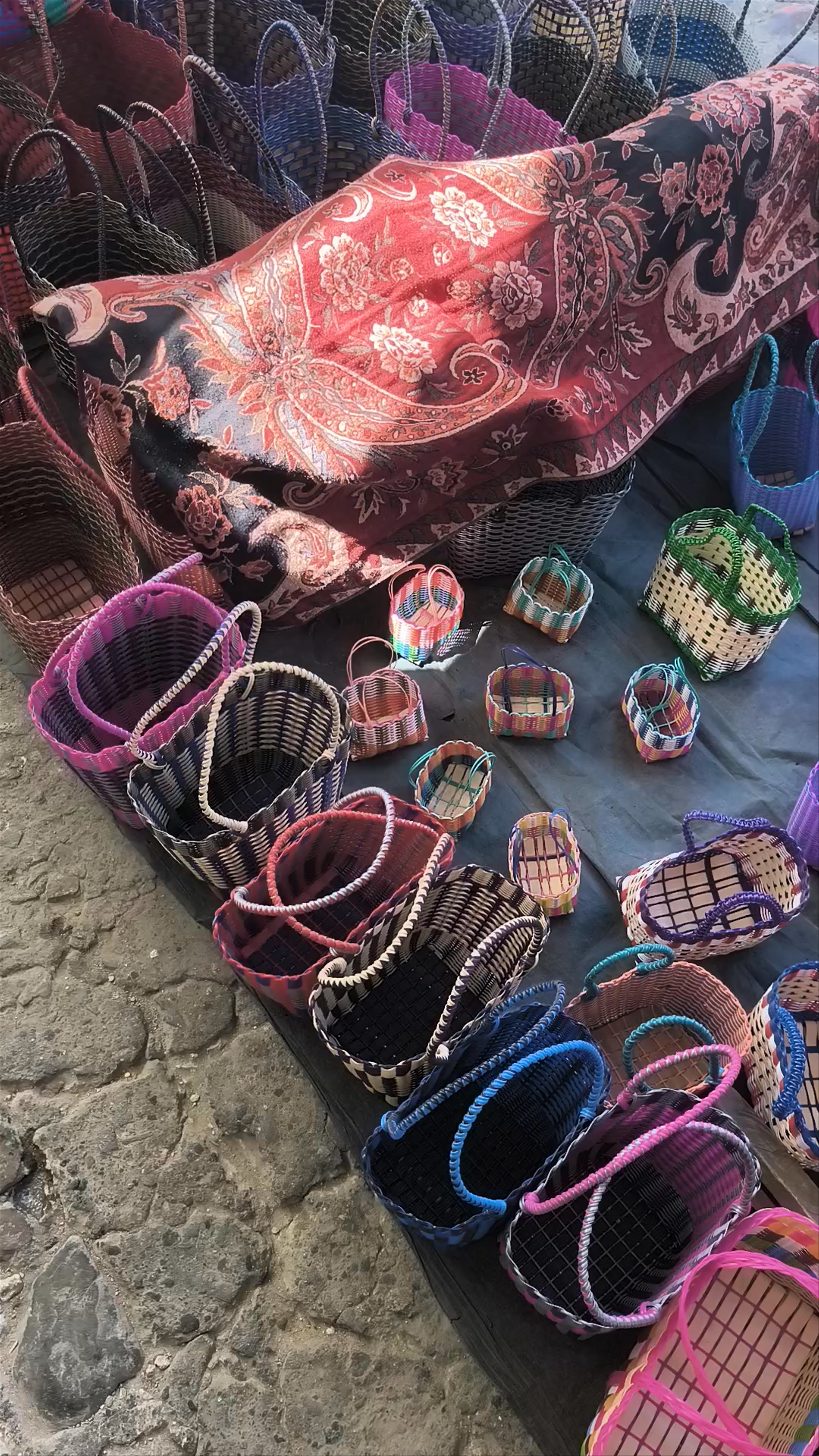 Plaza y Mercado Santo Tomás